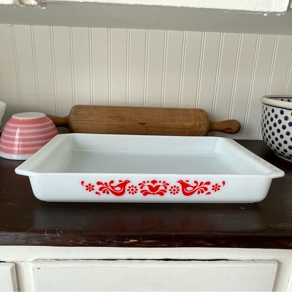 Pyrex Other - Vintage Pyrex Friendship Red Birds Lasagna Pan❤️